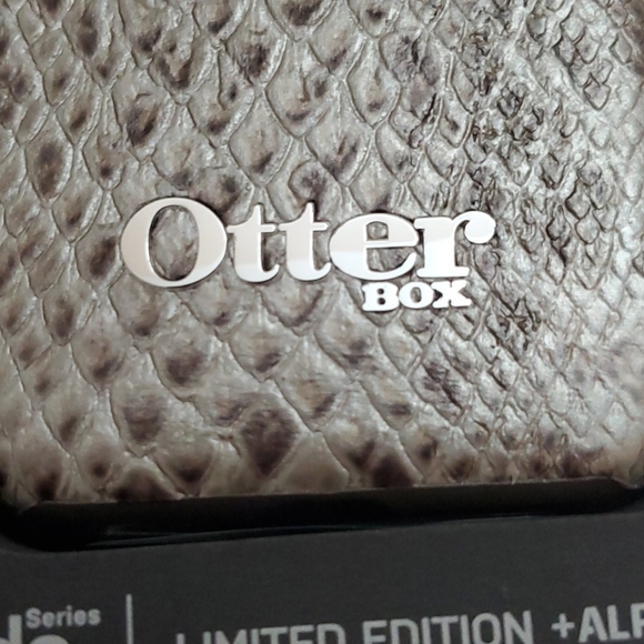 OtterBox iPhone Se 2020/i8/i7 Strada Case - Stone - Picture 5 of 6